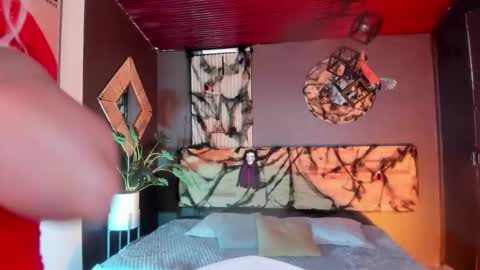 Snapshot of annaa_rose chatting on 10-30-25, 03:08 Anna online show from 10-30-25, 03:08