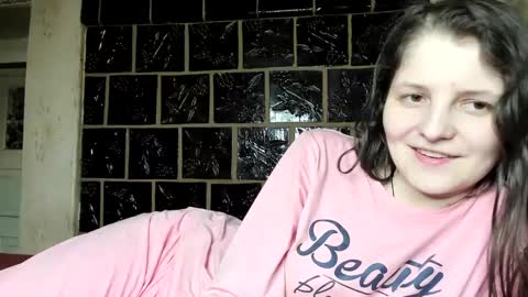 Snapshot of annaahcharm chatting on 12-16-24, 07:00 annaahcharm online show from 12-16-24, 07:00