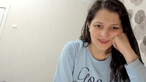 Snapshot of annaahcharm chatting on 01-05-25, 09:15 annaahcharm online show from 01-05-25, 09:15