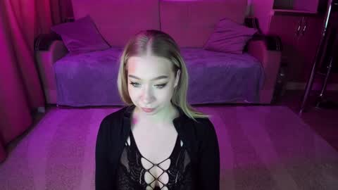 Annabelle online show from 02-03-25, 09:19