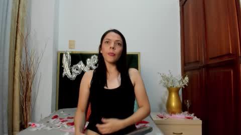 Snapshot of annabrookks chatting on 02-15-26, 02:03 AnnaBrooks online show from 02-15-26, 02:03