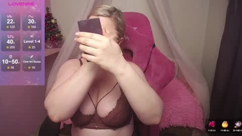 AnnaCherri online show from 01-15-25, 03:11