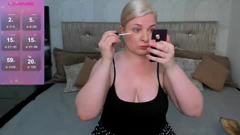AnnaCherri online show from 02-10-25, 02:08