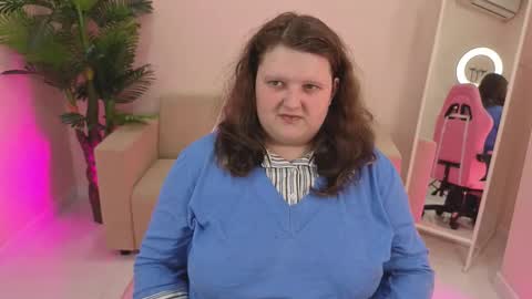 Snapshot of annaconda_wow chatting on 10-13-25, 05:13 annaconda_wow online show from 10-13-25, 05:13