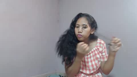 Snapshot of annahhotgirl chatting on 02-16-25, 07:04 annahhotgirl online show from 02-16-25, 07:04