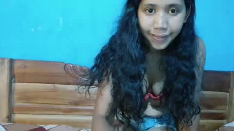 Snapshot of annahhotgirl chatting on 10-25-25, 08:00 annahhotgirl online show from 10-25-25, 08:00