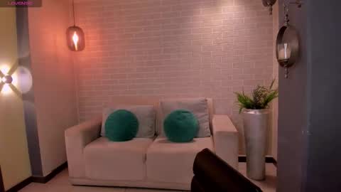annahoffman_ online show from 09-24-25, 12:19