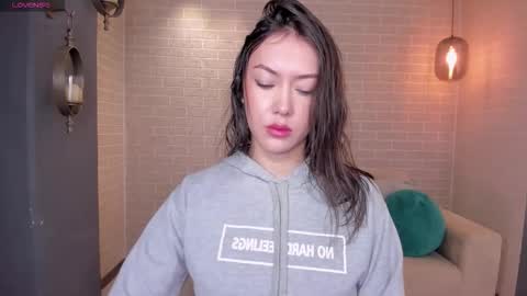 annahoffman_ online show from 09-25-25, 12:20
