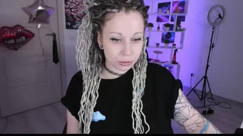 Snapshot of annanebula chatting on 10-01-25, 04:46 Anna online show from 10-01-25, 04:46