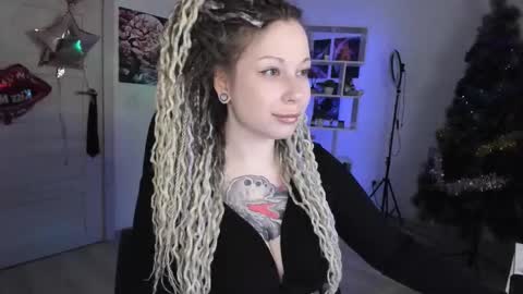 Snapshot of annanebula chatting on 12-14-25, 03:01 Anna online show from 12-14-25, 03:01