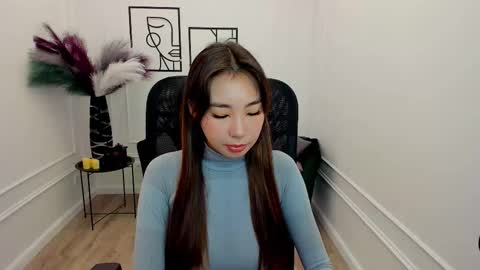 Anna online show from 11-17-25, 11:16