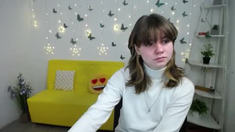 Snapshot of annawestt chatting on 02-25-26, 06:23 Anna online show from 02-25-26, 06:23