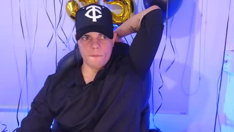 Snapshot of anndyhardy11 chatting on 10-11-25, 09:57 Anndy Hardy online show from 10-11-25, 09:57