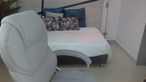 anne_blake online show from 04-11-26, 12:09