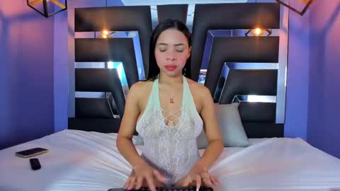 Anne online show from 09-17-25, 07:04