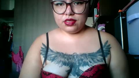 Snapshot of anne_noir chatting on 10-23-25, 06:06 Anne Noir online show from 10-23-25, 06:06