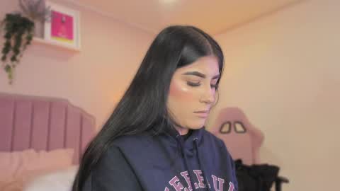 Anne  online show from 02-19-25, 12:11