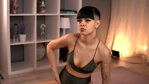 Anne online show from 02-27-26, 06:02