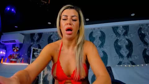 Ana online show from 12-19-25, 05:03