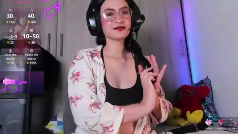Snapshot of annetyotto99 chatting on 01-08-25, 07:56 Ana online show from 01-08-25, 07:56