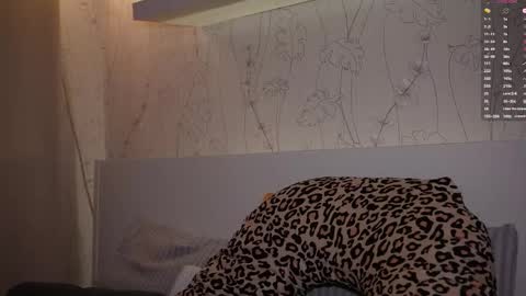 Anne online show from 11-13-25, 06:51