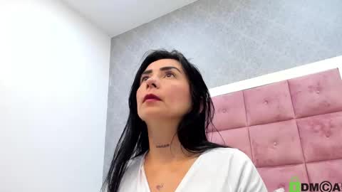 Anni online show from 02-23-25, 07:07