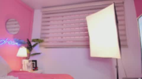 annia online show from 09-24-25, 09:18