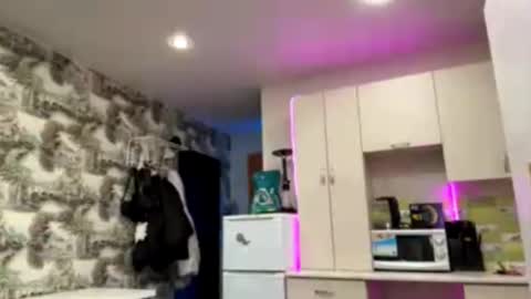 Snapshot of annicechubb chatting on 02-11-26, 02:11 Annet online show from 02-11-26, 02:11