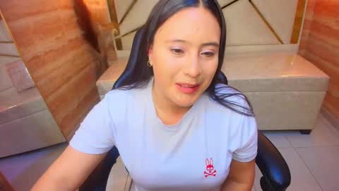 annie__r online show from 10-03-25, 07:55