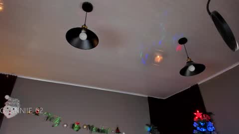 annie_barozzi online show from 12-19-24, 02:02