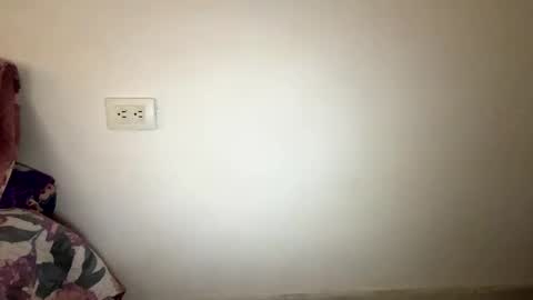 Snapshot of annie_catt_ chatting on 12-16-24, 09:20 Annie online show from 12-16-24, 09:20