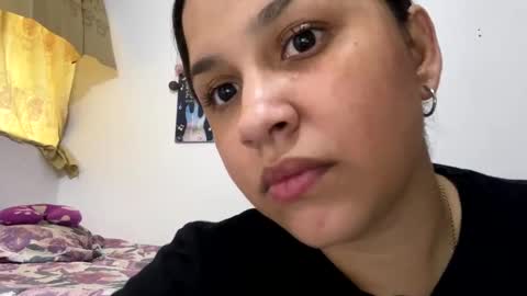 Snapshot of annie_catt_ chatting on 01-22-25, 08:28 Annie online show from 01-22-25, 08:28