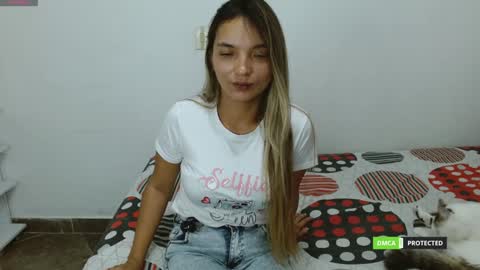 annie cherry independent model online show from 01-13-25, 04:28