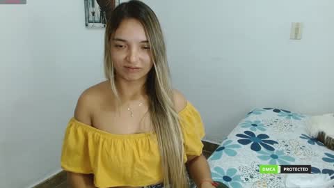 annie cherry independent model online show from 01-24-25, 06:35