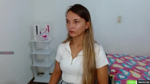annie cherry independent model online show from 09-18-25, 12:45