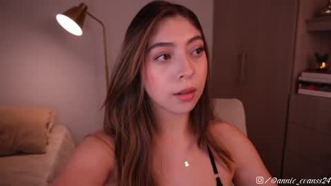 Annie Evans online show from 02-09-26, 01:20