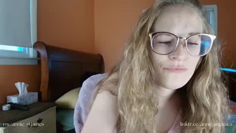 Annie St. James   online show from 12-17-24, 08:54