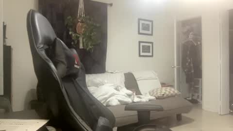 Snapshot of annie_xxx111 chatting on 12-04-24, 06:00 annie_xxx111 online show from 12-04-24, 06:00