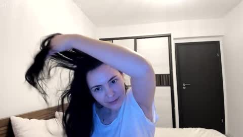 Annie online show from 02-02-26, 03:44