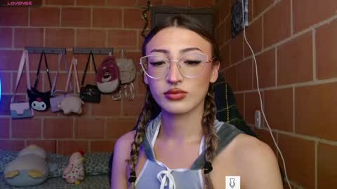 Snapshot of anniee_land chatting on 12-13-24, 12:06 Annie online show from 12-13-24, 12:06