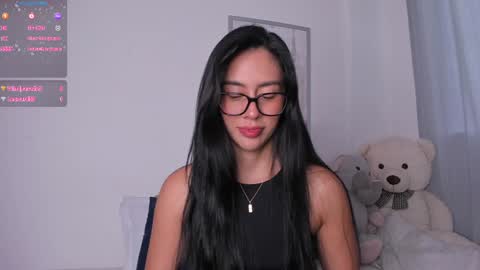 Snapshot of anniegil_cs chatting on 01-23-25, 10:44 Annie online show from 01-23-25, 10:44