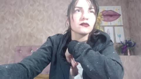 Annie online show from 09-30-25, 06:02