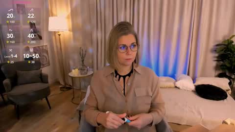 Snapshot of annielight chatting on 02-17-26, 06:32 Annie online show from 02-17-26, 06:32