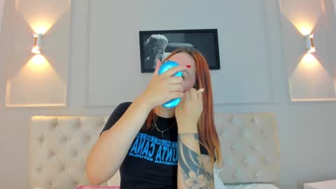 Annie online show from 12-23-24, 12:41