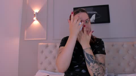 Annie online show from 12-27-24, 11:17