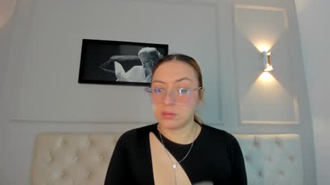 Annie online show from 01-23-25, 11:58