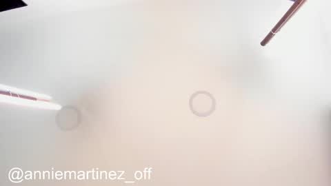 Annie online show from 02-28-25, 03:04