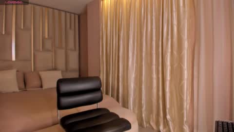 Snapshot of anniemonroe1 chatting on 10-31-25, 11:55 Annie Monroe online show from 10-31-25, 11:55