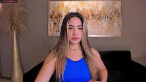 Snapshot of anniemonroe1 chatting on 11-21-25, 11:42 Annie Monroe online show from 11-21-25, 11:42