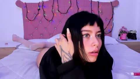 Annie online show from 01-11-25, 05:29